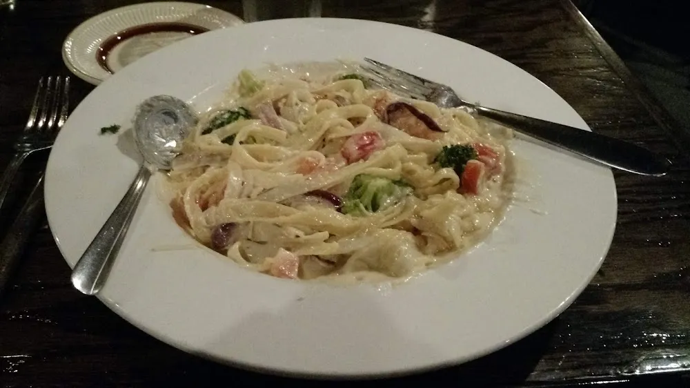 Fettucini Alfredo with Shrimp and Crab